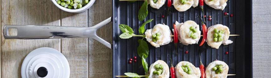 GRILLPANNEN MET ANTIAANBAKLAAG GRILLPANNEN MET ANTIAANBAKLAAG