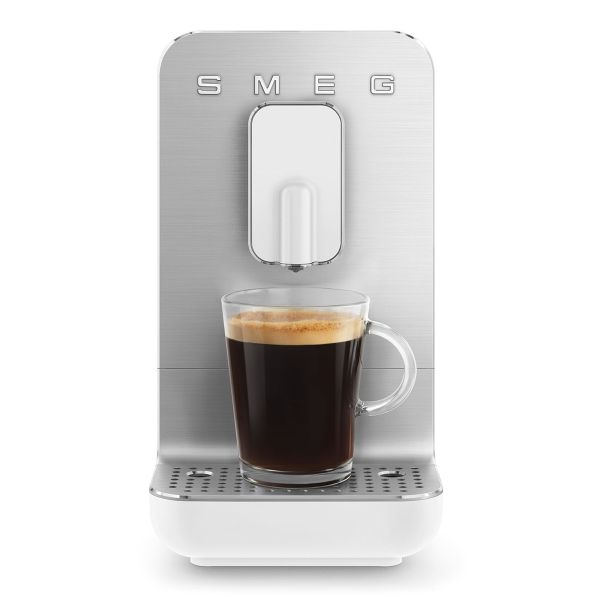 SMEG - Koffieapparaten - BCC11WHMEU Espressomachine volautomaat mat wit