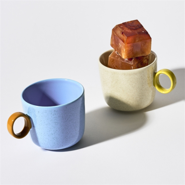IITTALA - Play - Beker met oor 0,35l Freckled Blue Umber