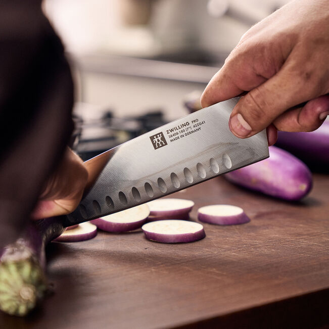 ZWILLING - Zwilling Pro - Santoku 18cm met kuiltjes